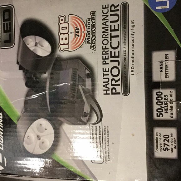 Lithonia Lighting 180 % Motion Activated - Picture 2 of 3